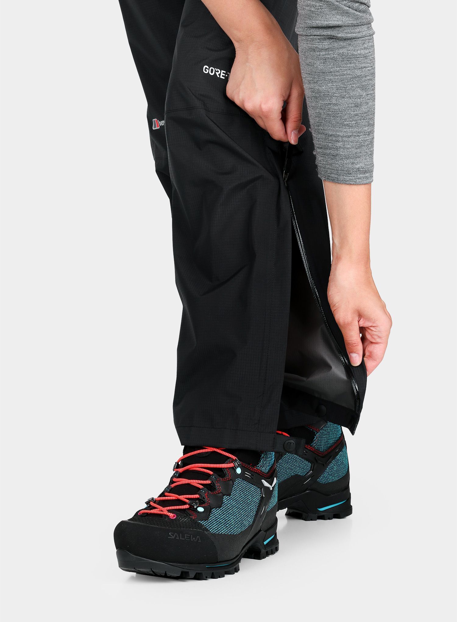 Ženske GORE-TEX hlače Berghaus Paclite Pant - black/black