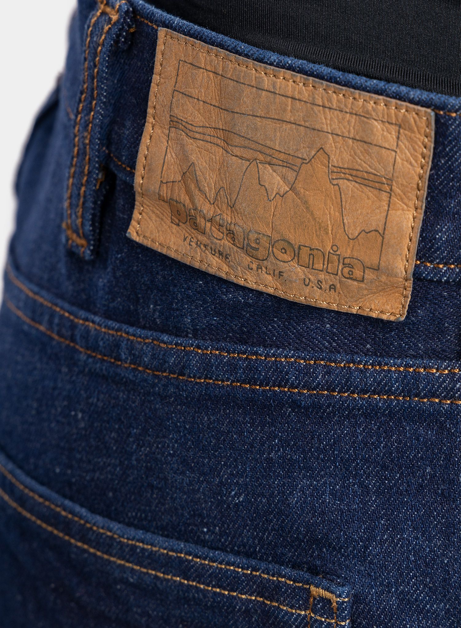 Hlače Patagonia Regenerative Organic Pilot Cotton Straight Fit Jeans - R - original standard