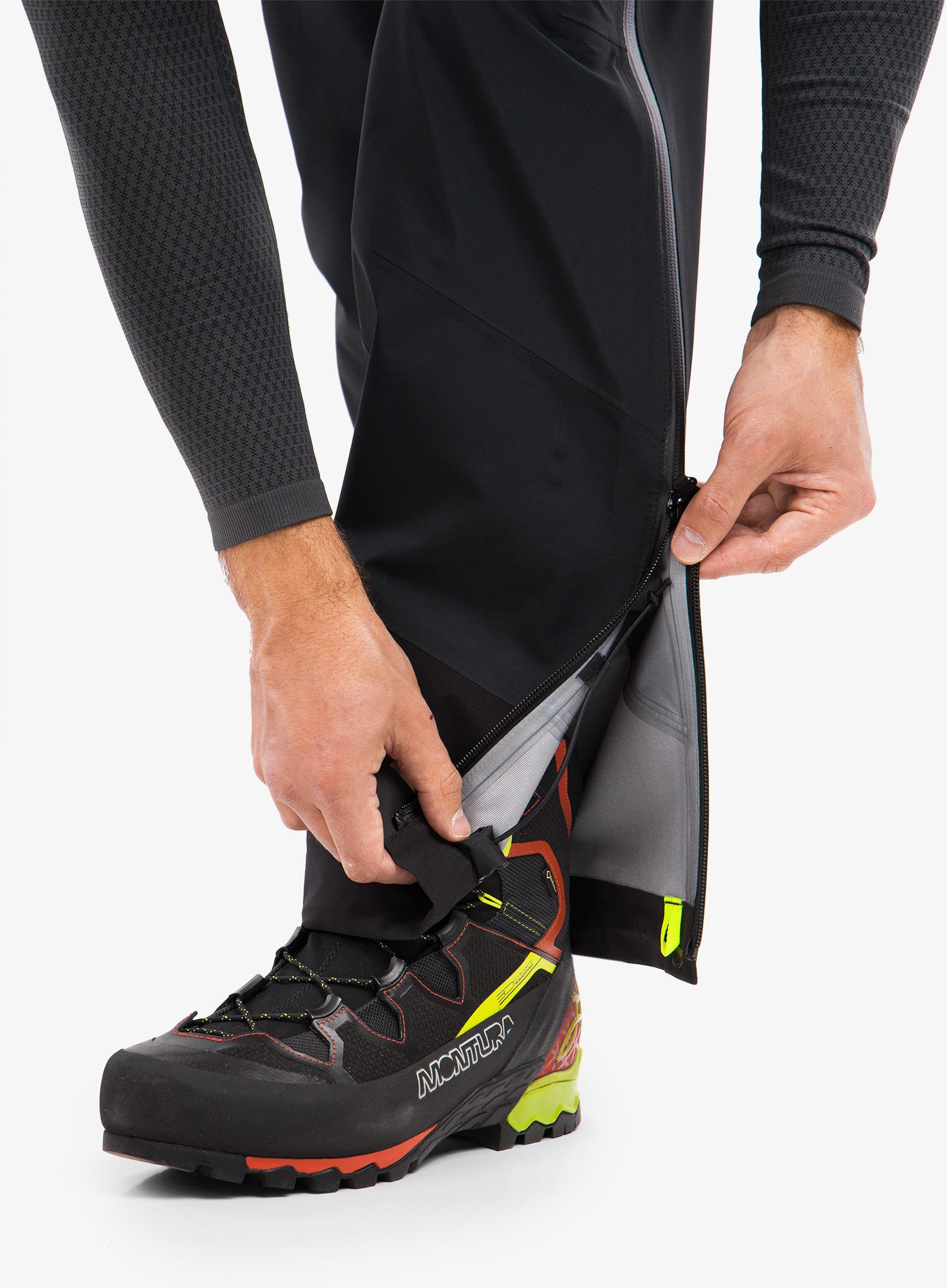 Trekking hlače Montura Magic 2.0 Cover Pants - black