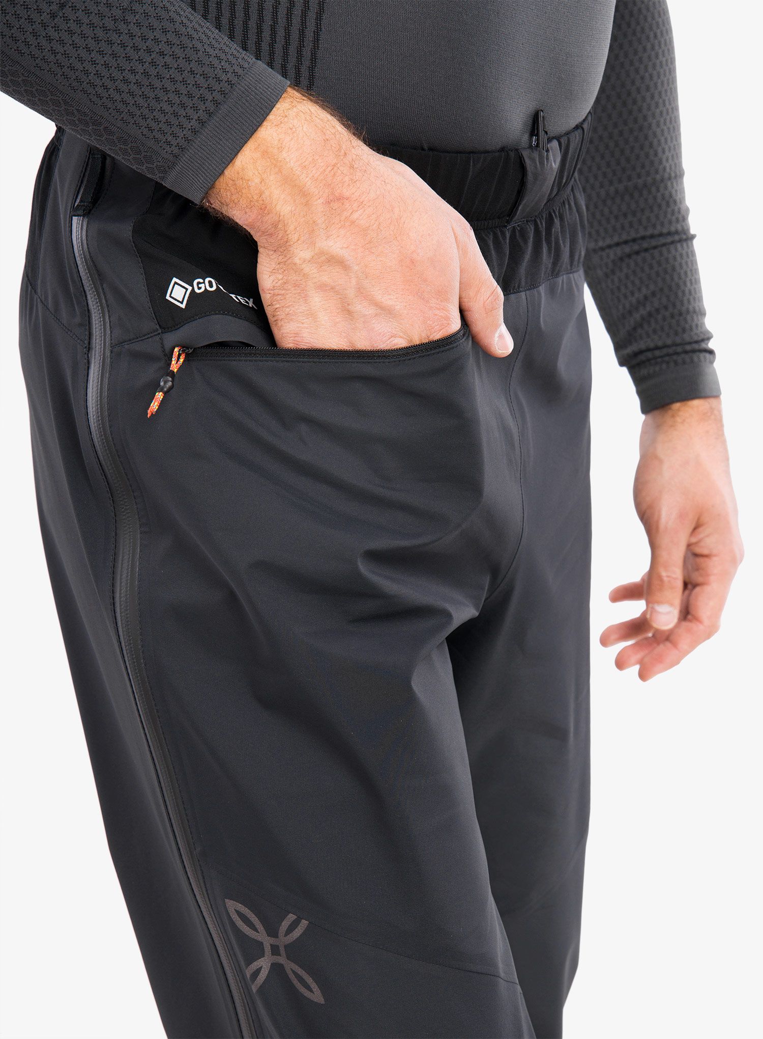 Trekking hlače Montura Magic 2.0 Cover Pants - black