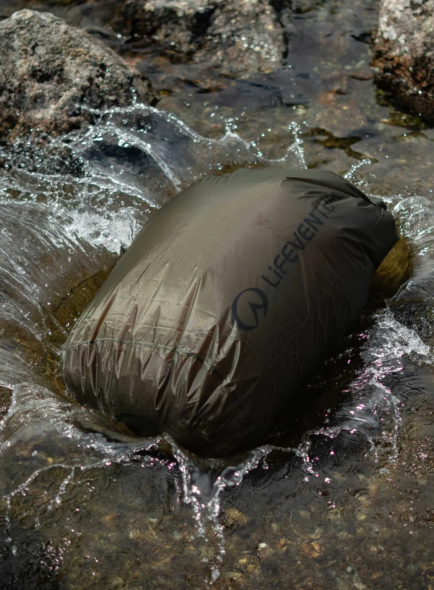 Vodootporna vreća Lifeventure Ultralight Dry Bag 25 l - olive